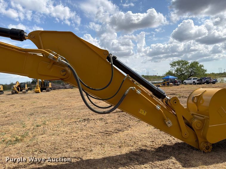 image for item FN3552 2021 Caterpillar 330 excavator