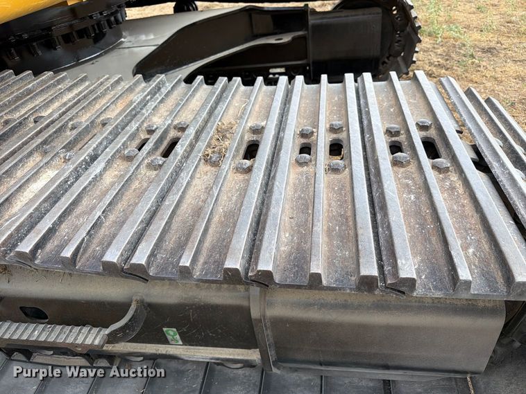 image for item FN3552 2021 Caterpillar 330 excavator