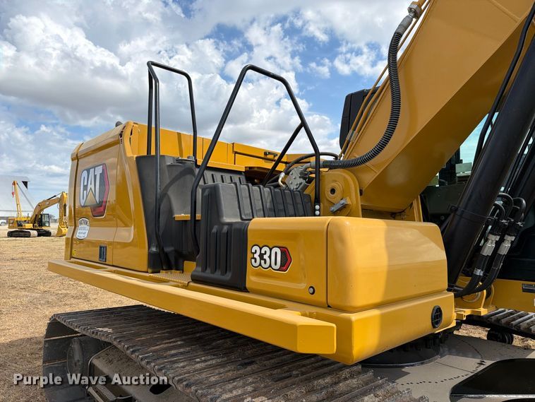 image for item FN3553 2022 Caterpillar 330 TC excavator