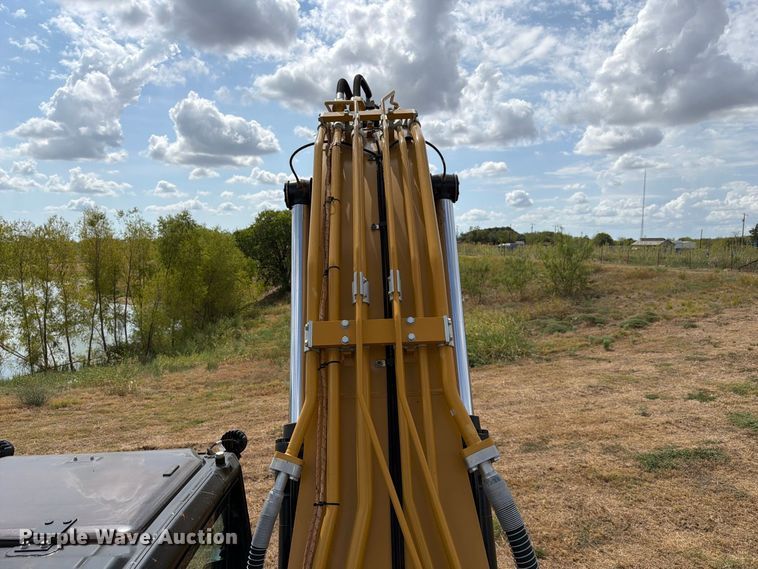 image for item FN3553 2022 Caterpillar 330 TC excavator