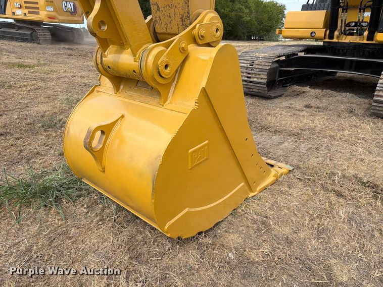 image for item FN3553 2022 Caterpillar 330 TC excavator