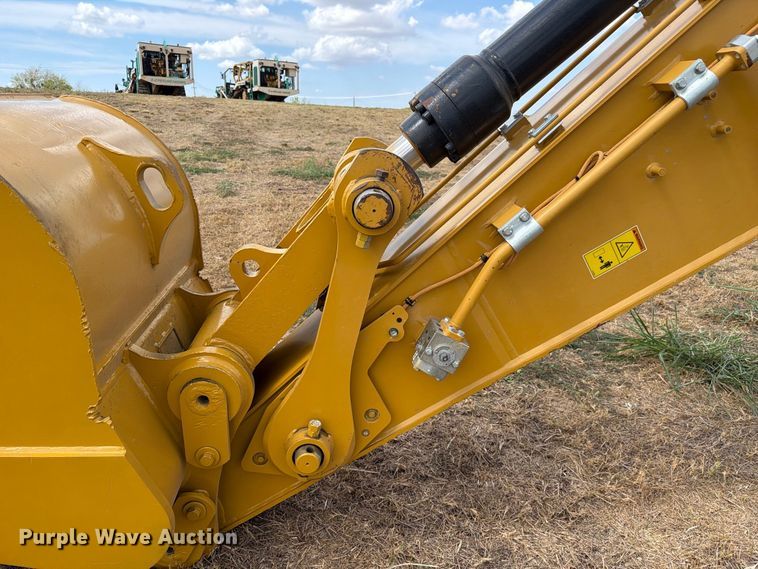 image for item FN3553 2022 Caterpillar 330 TC excavator