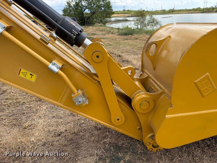 image for item FN3553 2022 Caterpillar 330 TC excavator