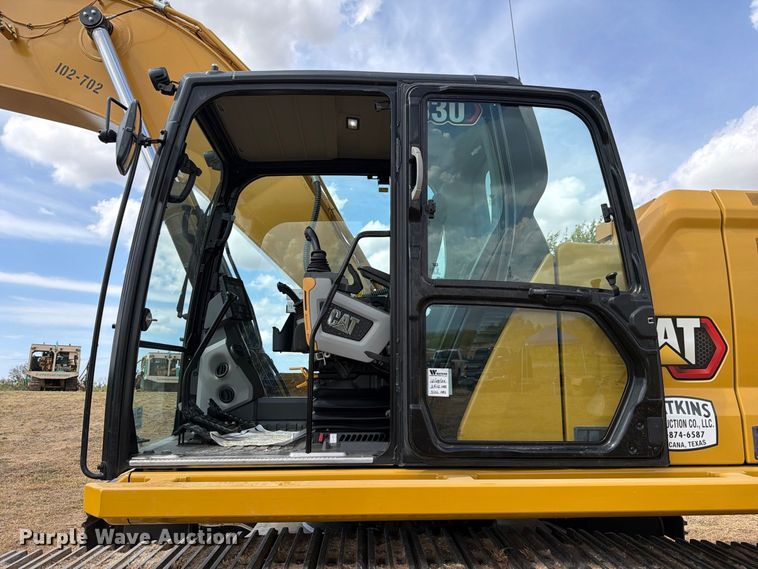 image for item FN3553 2022 Caterpillar 330 TC excavator