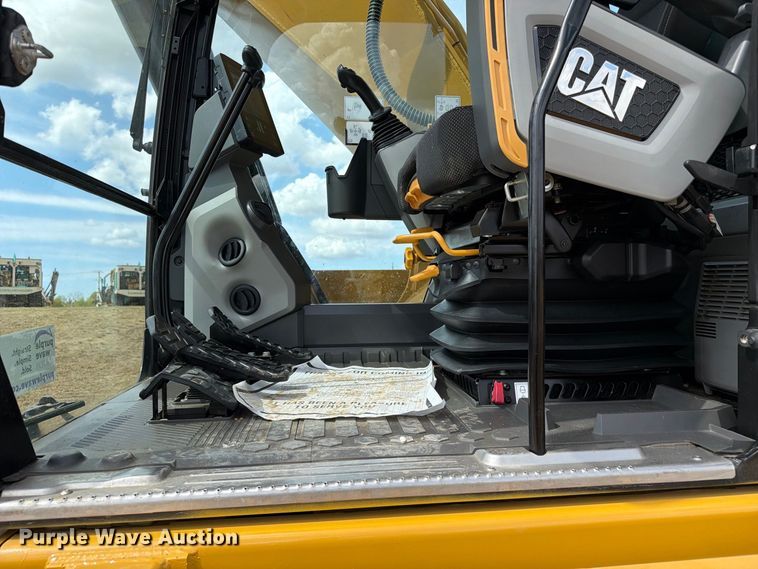 image for item FN3553 2022 Caterpillar 330 TC excavator
