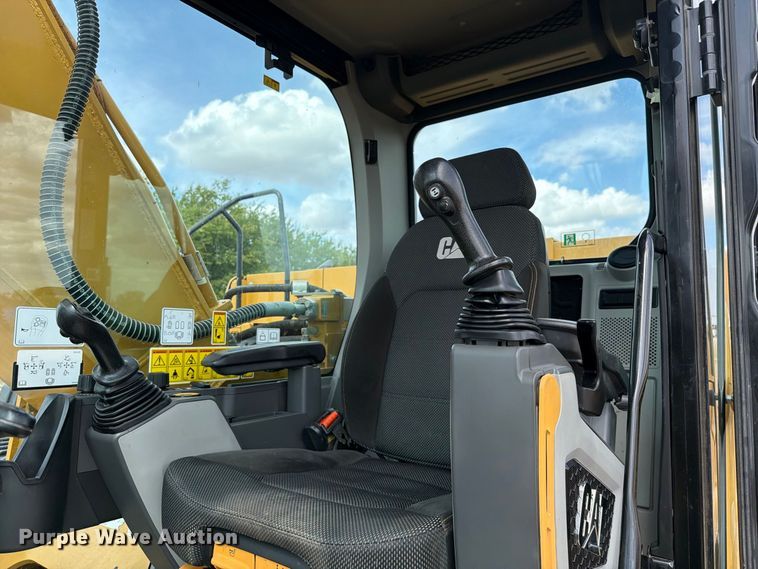image for item FN3553 2022 Caterpillar 330 TC excavator