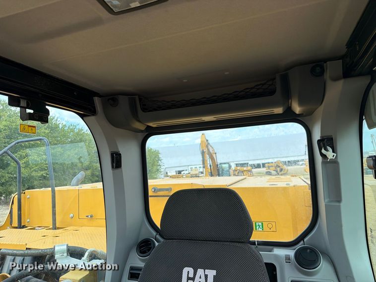 image for item FN3553 2022 Caterpillar 330 TC excavator