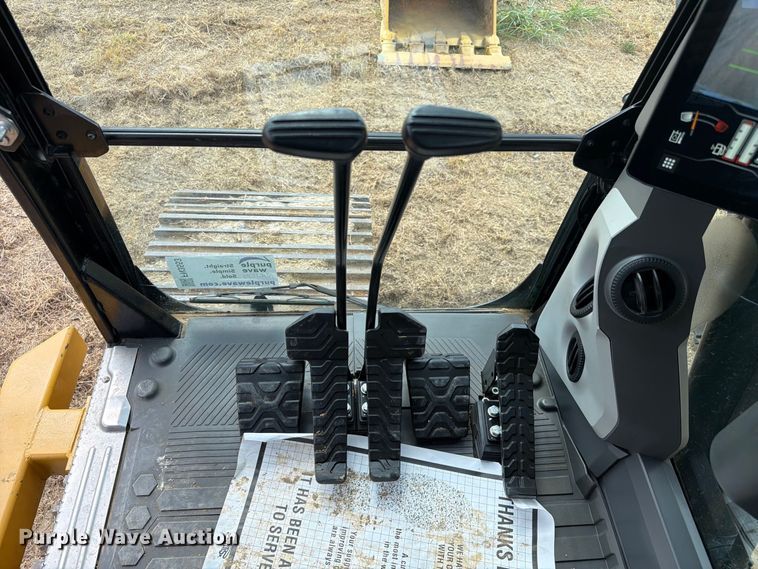image for item FN3553 2022 Caterpillar 330 TC excavator
