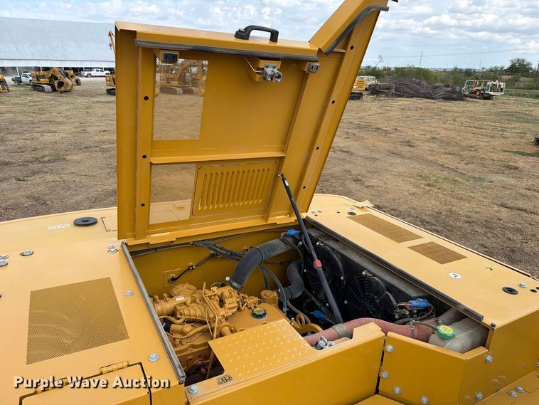 image for item FN3553 2022 Caterpillar 330 TC excavator