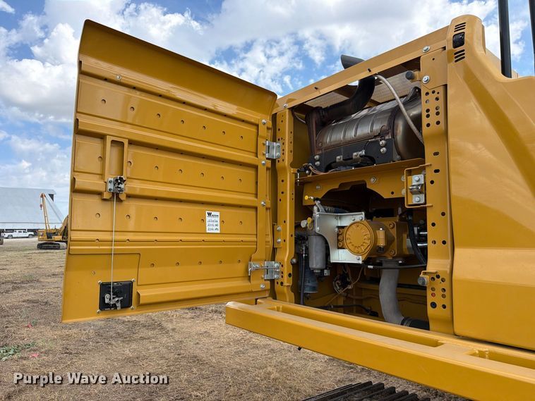 image for item FN3553 2022 Caterpillar 330 TC excavator