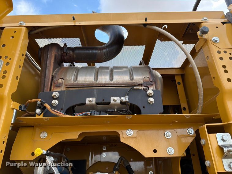 image for item FN3553 2022 Caterpillar 330 TC excavator