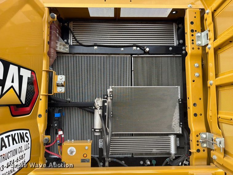 image for item FN3553 2022 Caterpillar 330 TC excavator