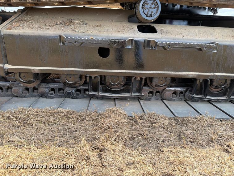 image for item FN3553 2022 Caterpillar 330 TC excavator