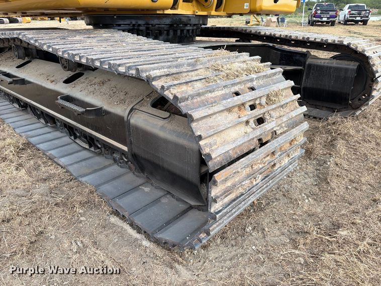 image for item FN3553 2022 Caterpillar 330 TC excavator
