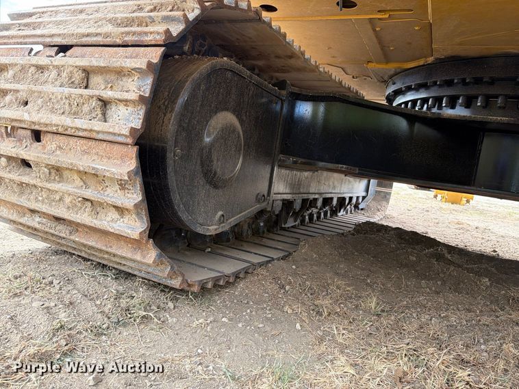 image for item FN3560 2023 Caterpillar 336 TC excavator