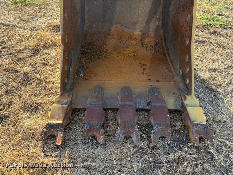 image for item FN3561 2023 Caterpillar 336 TC excavator