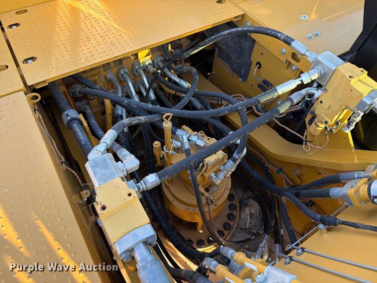 image for item FN3561 2023 Caterpillar 336 TC excavator