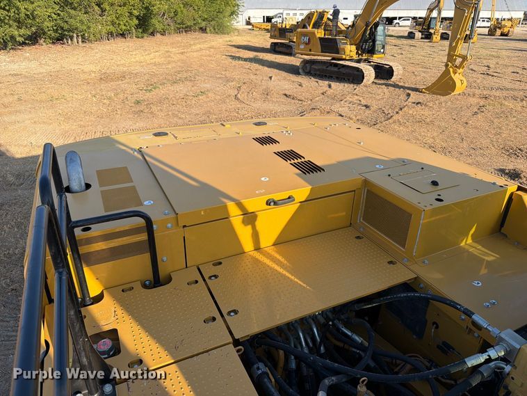 image for item FN3561 2023 Caterpillar 336 TC excavator