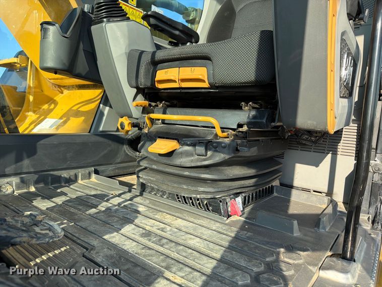 image for item FN3561 2023 Caterpillar 336 TC excavator