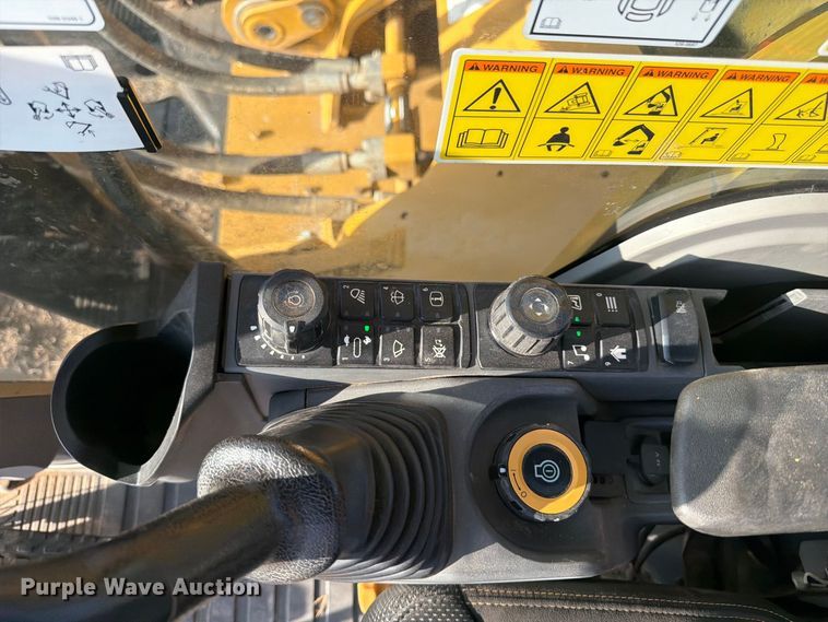 image for item FN3561 2023 Caterpillar 336 TC excavator