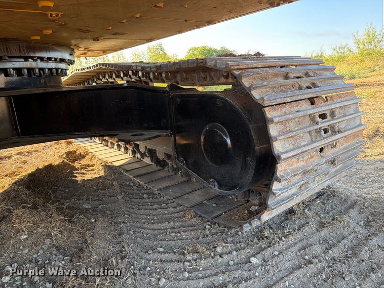 image for item FN3561 2023 Caterpillar 336 TC excavator