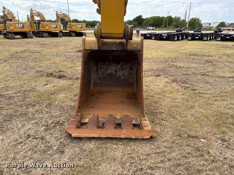 image for item FN3562 2022 Caterpillar 336 TC excavator