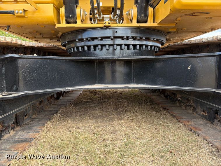 image for item FN3562 2022 Caterpillar 336 TC excavator