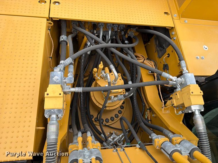 image for item FN3562 2022 Caterpillar 336 TC excavator