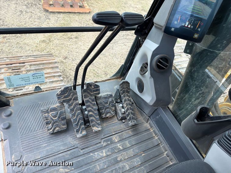 image for item FN3562 2022 Caterpillar 336 TC excavator