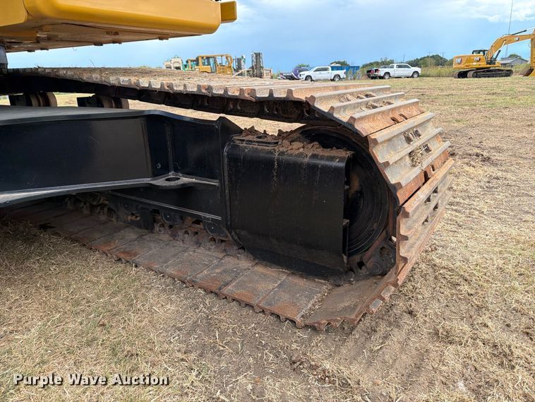 image for item FN3562 2022 Caterpillar 336 TC excavator