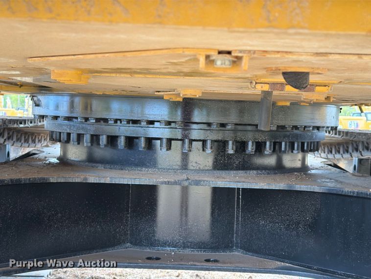 image for item FN3563 2022 Caterpillar 336 TC excavator