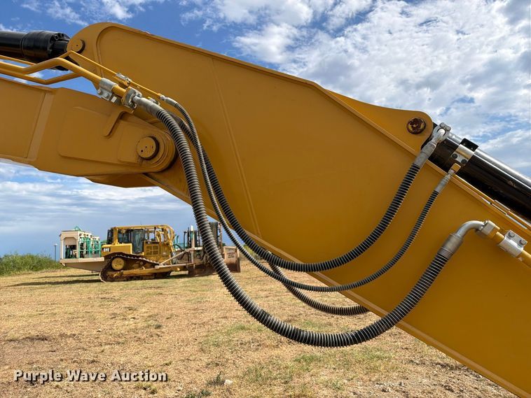image for item FN3563 2022 Caterpillar 336 TC excavator