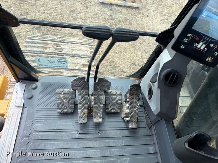 image for item FN3563 2022 Caterpillar 336 TC excavator