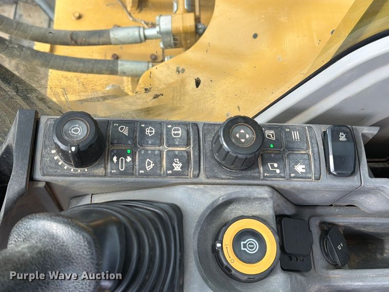 image for item FN3563 2022 Caterpillar 336 TC excavator