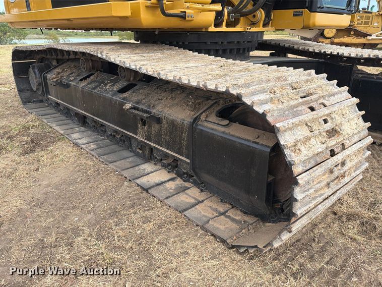 image for item FN3563 2022 Caterpillar 336 TC excavator