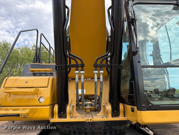 image for item FN3564 2022 Caterpillar 336 TC excavator