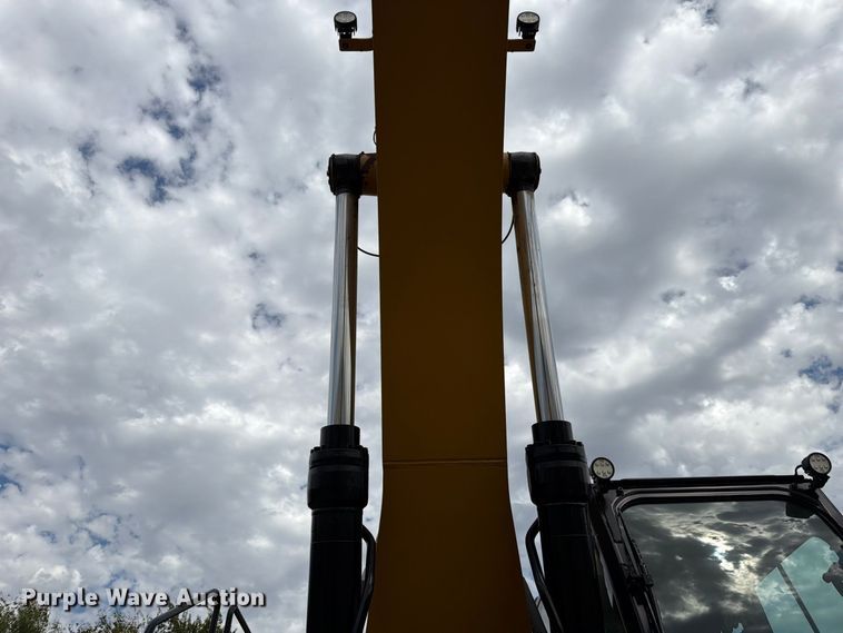 image for item FN3564 2022 Caterpillar 336 TC excavator