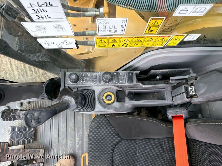image for item FN3564 2022 Caterpillar 336 TC excavator