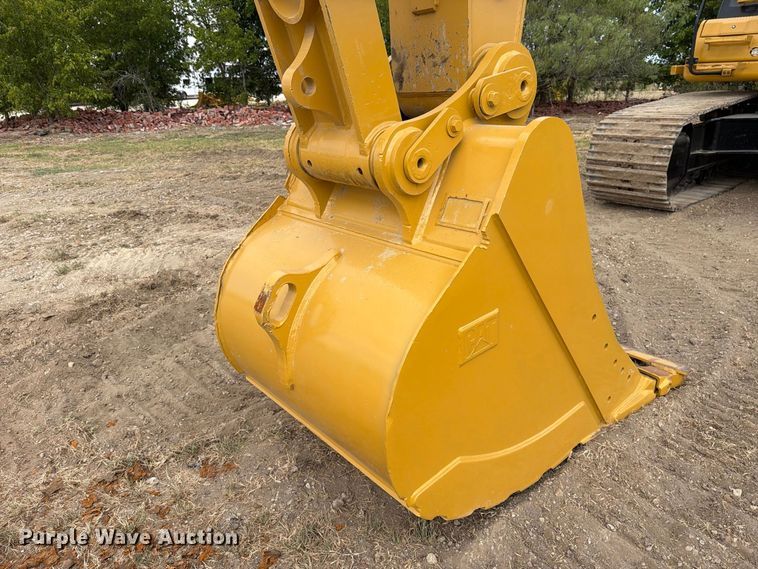 image for item FN3565 2022 Caterpillar 336 TC excavator