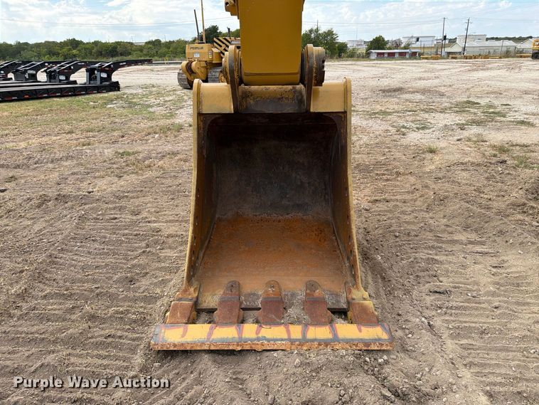 image for item FN3565 2022 Caterpillar 336 TC excavator