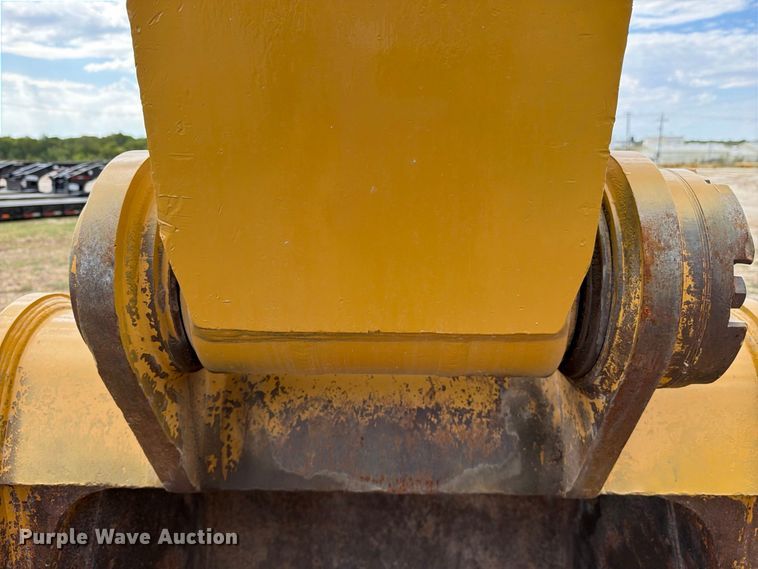 image for item FN3565 2022 Caterpillar 336 TC excavator