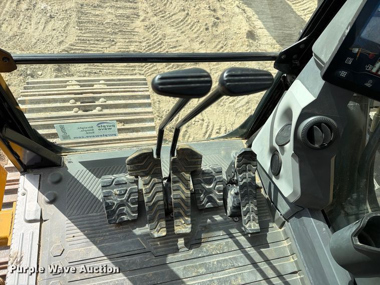 image for item FN3565 2022 Caterpillar 336 TC excavator