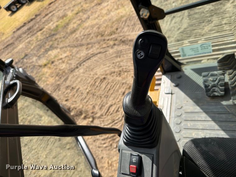 image for item FN3565 2022 Caterpillar 336 TC excavator