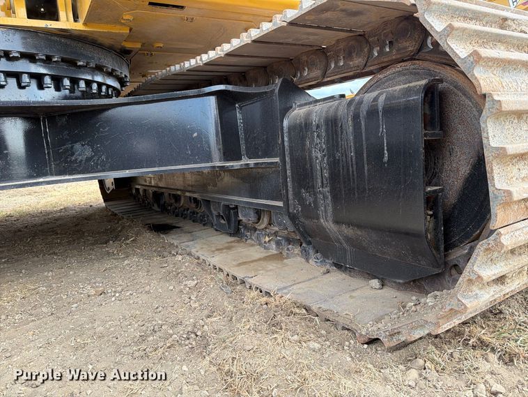image for item FN3565 2022 Caterpillar 336 TC excavator