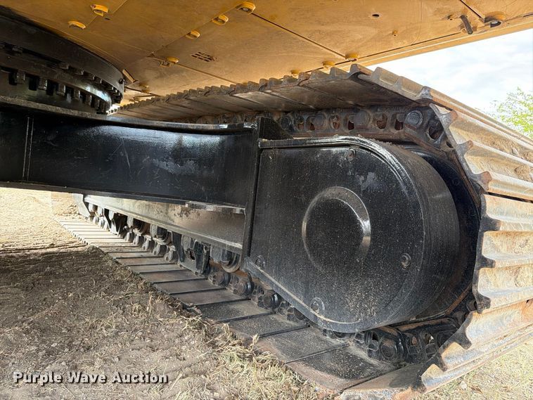 image for item FN3565 2022 Caterpillar 336 TC excavator
