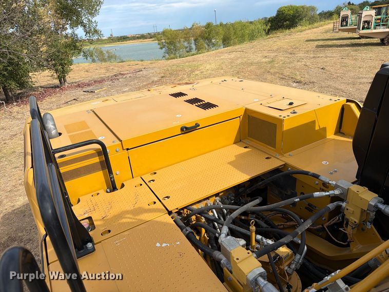 image for item FN3566 2023 Caterpillar 336 TC excavator