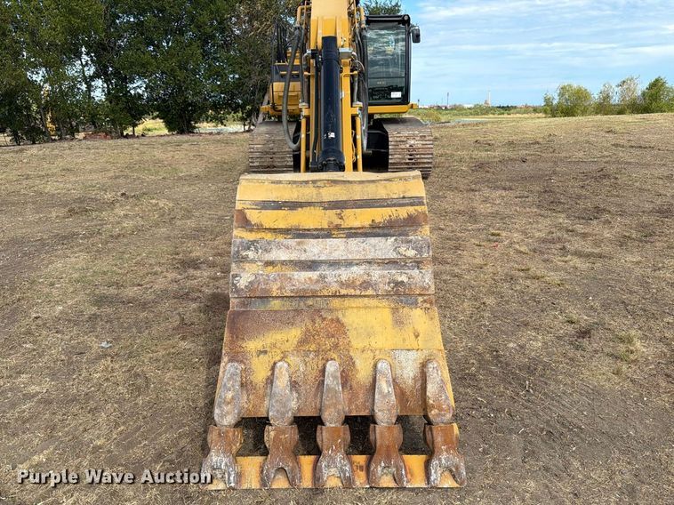 image for item FN3566 2023 Caterpillar 336 TC excavator