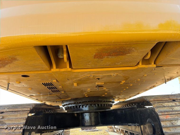 image for item FN3568 2022 Caterpillar 336 TC excavator