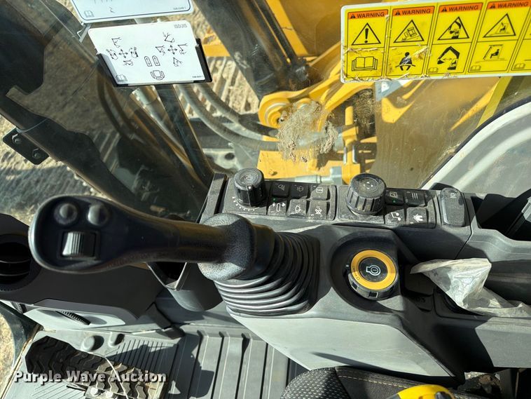 image for item FN3568 2022 Caterpillar 336 TC excavator