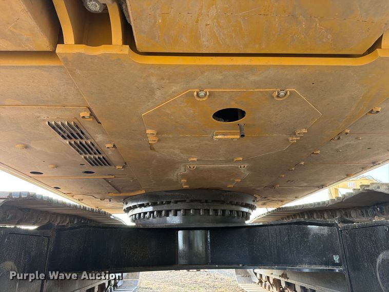 image for item FN3569 2023 Caterpillar 336 TC excavator